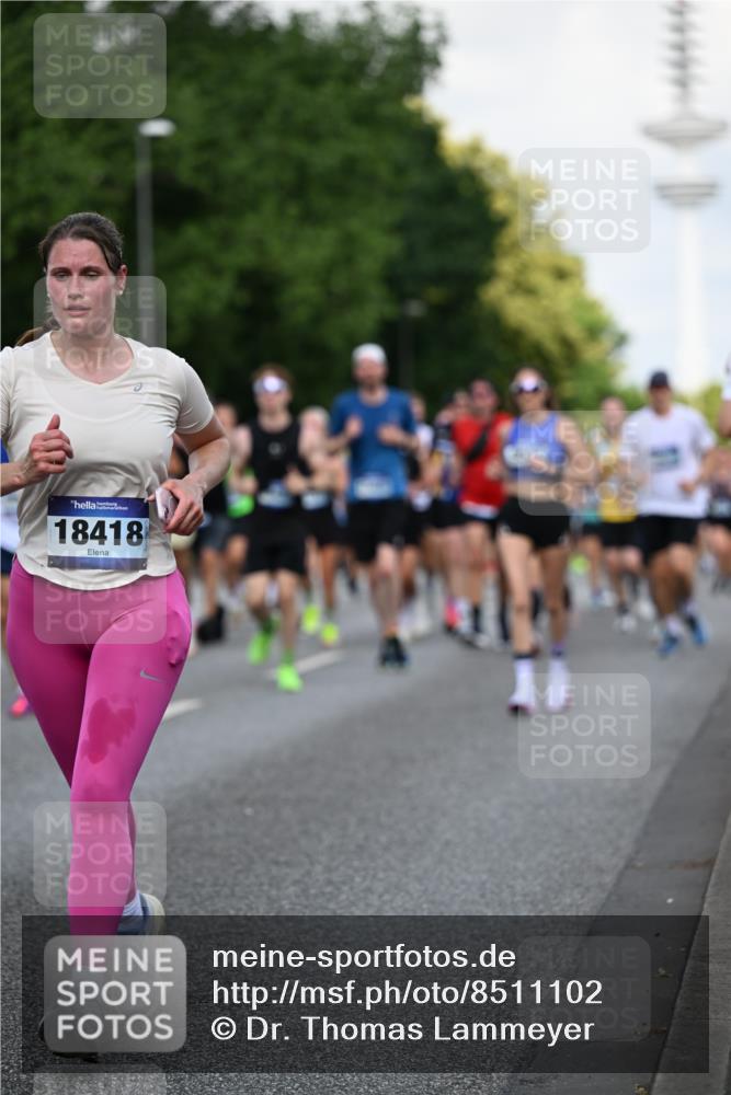 29.06.2025 - hella hamburg halbmarathon Dr. Thomas Lammeyer http://msf.ph/oto/8511102 29.06.2025 10:00:28 Kennedybrücke 1460, 1496, 1537, 1628, 1877, 2013, 2082, 2083, 2208, 2340, 2771, 2996, 3256, 3310, 3426, 4065, 4077, 4377, 4404, 4635, 4711, 4833, 4967, 5169, 5482, 5978, 6286, 6309, 6377, 6511, 6512, 6561, 6562, 7383, 7475, 8261, 8335, 8361, 8514, 8572, 8587, 8921, 8996, 9082, 9497, 9537, 9597, 9638, 9695, 9752, 9820, 10371, 10508, 11018, 11124, 11231 meine-sportfotos.de