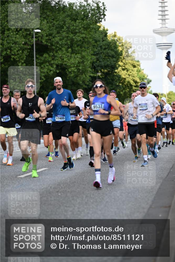 29.06.2025 - hella hamburg halbmarathon Dr. Thomas Lammeyer http://msf.ph/oto/8511121 29.06.2025 10:00:29 Kennedybrücke 1460, 1496, 1537, 1628, 1877, 2013, 2082, 2083, 2208, 2340, 2771, 2878, 2996, 3256, 3310, 3426, 4065, 4077, 4377, 4404, 4635, 4711, 4833, 4967, 5169, 5482, 6286, 6309, 6377, 6511, 6512, 6561, 6562, 7383, 7475, 8261, 8335, 8361, 8514, 8572, 8587, 8921, 8996, 9082, 9497, 9537, 9597, 9638, 9695, 9752, 9820, 10371, 10508, 11018, 11124, 11231 meine-sportfotos.de