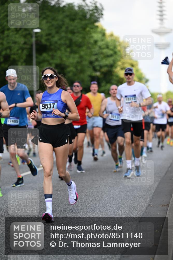 29.06.2025 - hella hamburg halbmarathon Dr. Thomas Lammeyer http://msf.ph/oto/8511140 29.06.2025 10:00:31 Kennedybrücke 1460, 1496, 1537, 1628, 1877, 2013, 2082, 2083, 2208, 2340, 2378, 2771, 2839, 2878, 2996, 3256, 3310, 3426, 4065, 4377, 4404, 4635, 4833, 4967, 5169, 5194, 5482, 5839, 6286, 6309, 6377, 6511, 6512, 6561, 6562, 7383, 7475, 8261, 8313, 8335, 8361, 8514, 8572, 8587, 8618, 8863, 8921, 8996, 9082, 9497, 9537, 9597, 9638, 9752, 9820, 10371, 10508, 10859, 11018, 11124, 11231, 11429 meine-sportfotos.de