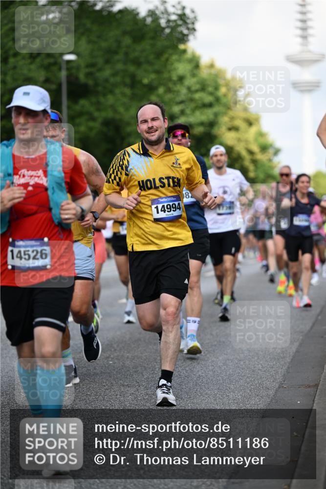 29.06.2025 - hella hamburg halbmarathon Dr. Thomas Lammeyer http://msf.ph/oto/8511186 29.06.2025 10:00:34 Kennedybrücke 1460, 1496, 1537, 1628, 1877, 2013, 2082, 2083, 2208, 2340, 2378, 2396, 2771, 2839, 2869, 2878, 2996, 3310, 3426, 3575, 4065, 4377, 4404, 4635, 4833, 4967, 5169, 5194, 5482, 5839, 6286, 6309, 6377, 6561, 6562, 7383, 7475, 8112, 8261, 8313, 8335, 8361, 8514, 8572, 8587, 8618, 8661, 8710, 8863, 8921, 8996, 9082, 9497, 9537, 9597, 9638, 9752, 9820, 9876, 10189, 10371, 10508, 10859, 11018, 11231, 11429 meine-sportfotos.de