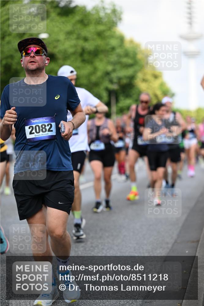 29.06.2025 - hella hamburg halbmarathon Dr. Thomas Lammeyer http://msf.ph/oto/8511218 29.06.2025 10:00:36 Kennedybrücke 1381, 1460, 1496, 1537, 1628, 1833, 1877, 2013, 2082, 2083, 2208, 2340, 2378, 2396, 2771, 2839, 2869, 2878, 2996, 3310, 3426, 3575, 4065, 4377, 4404, 4635, 4833, 4967, 5169, 5194, 5839, 6286, 6309, 6377, 6561, 6562, 7383, 7475, 8112, 8261, 8313, 8361, 8514, 8572, 8587, 8618, 8661, 8710, 8863, 8921, 8996, 9082, 9497, 9537, 9597, 9752, 9820, 9876, 10189, 10371, 10508, 10859, 11018, 11231, 11429 meine-sportfotos.de