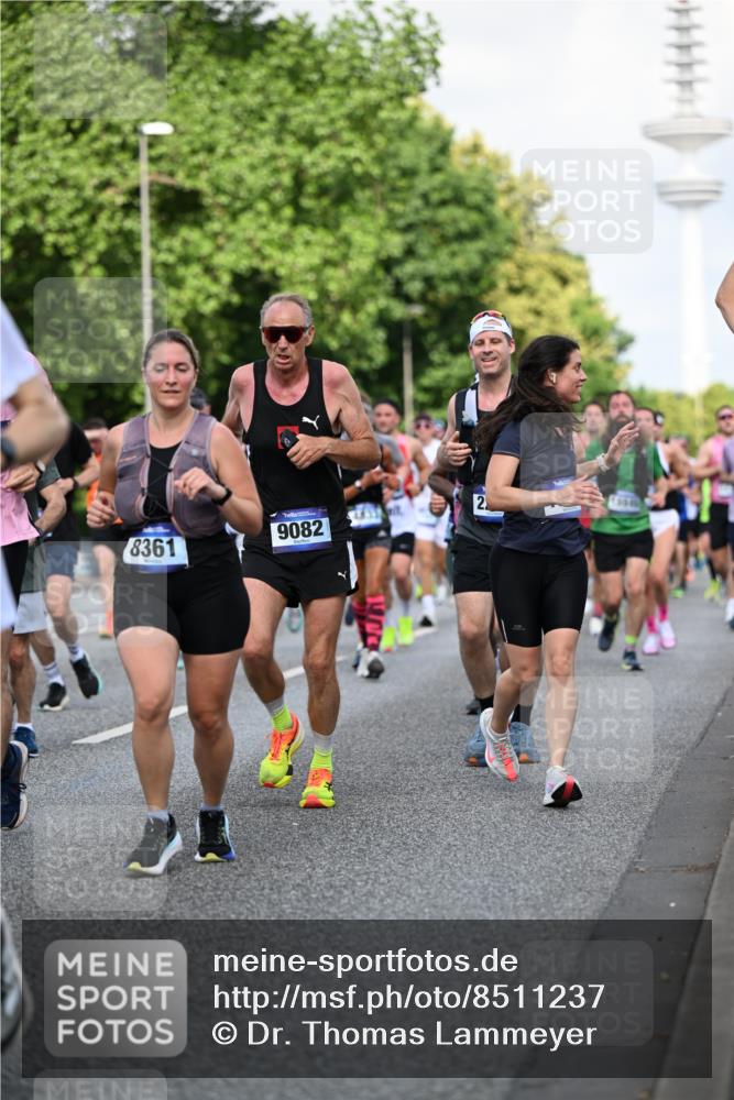 29.06.2025 - hella hamburg halbmarathon Dr. Thomas Lammeyer http://msf.ph/oto/8511237 29.06.2025 10:00:38 Kennedybrücke 1381, 1460, 1496, 1537, 1628, 1833, 1877, 2013, 2074, 2082, 2083, 2208, 2340, 2378, 2396, 2771, 2839, 2869, 2878, 2996, 3310, 3426, 3575, 4065, 4377, 4635, 4833, 4967, 5169, 5194, 5839, 6286, 6309, 6377, 6561, 6562, 7383, 7475, 8112, 8261, 8313, 8361, 8514, 8572, 8587, 8618, 8661, 8710, 8863, 8921, 8996, 9082, 9497, 9537, 9597, 9752, 9820, 9876, 10189, 10371, 10508, 10859, 11018, 11429 meine-sportfotos.de