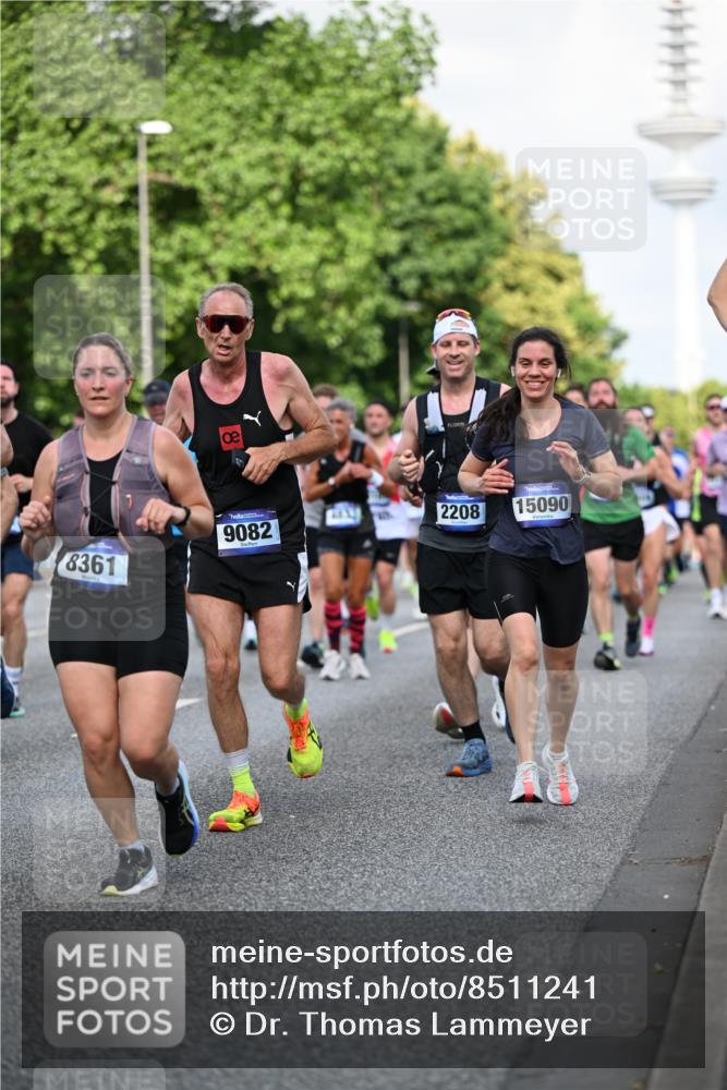 29.06.2025 - hella hamburg halbmarathon Dr. Thomas Lammeyer http://msf.ph/oto/8511241 29.06.2025 10:00:38 Kennedybrücke 1381, 1460, 1496, 1537, 1628, 1833, 1877, 2013, 2074, 2082, 2083, 2208, 2340, 2378, 2396, 2771, 2839, 2869, 2878, 2996, 3310, 3426, 3575, 4065, 4377, 4635, 4833, 4967, 5169, 5194, 5839, 6286, 6309, 6377, 6561, 6562, 7383, 7475, 8112, 8261, 8313, 8361, 8514, 8572, 8587, 8618, 8661, 8710, 8863, 8921, 8996, 9082, 9497, 9537, 9597, 9752, 9820, 9876, 10189, 10371, 10508, 10859, 11018, 11429 meine-sportfotos.de
