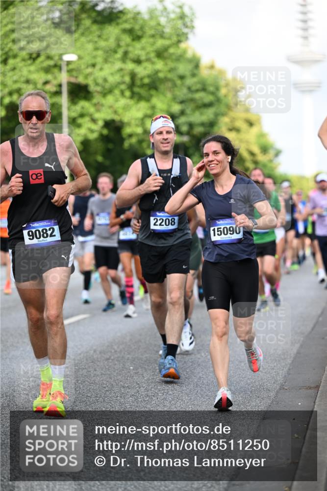 29.06.2025 - hella hamburg halbmarathon Dr. Thomas Lammeyer http://msf.ph/oto/8511250 29.06.2025 10:00:39 Kennedybrücke 1381, 1460, 1496, 1537, 1628, 1833, 1877, 2013, 2074, 2082, 2083, 2208, 2340, 2378, 2396, 2771, 2839, 2869, 2878, 2996, 3310, 3426, 3575, 3652, 4065, 4377, 4635, 4833, 4897, 4967, 5169, 5194, 5839, 6286, 6309, 6377, 6561, 6562, 7383, 7475, 8112, 8261, 8313, 8361, 8514, 8572, 8587, 8618, 8661, 8710, 8863, 8996, 9082, 9497, 9537, 9752, 9820, 9876, 10189, 10371, 10508, 10859, 11018, 11429 meine-sportfotos.de