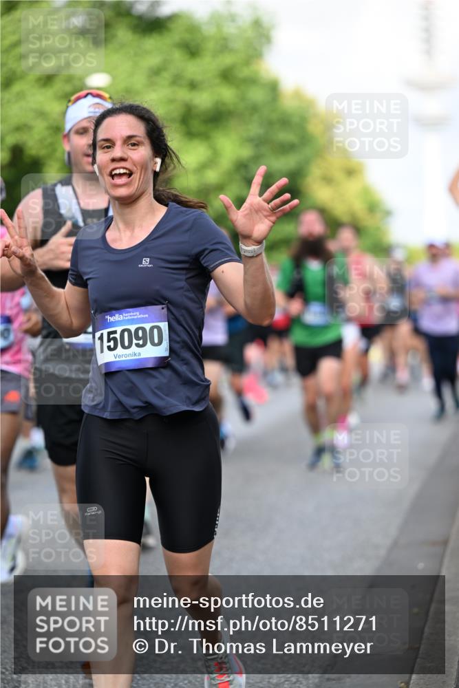 29.06.2025 - hella hamburg halbmarathon Dr. Thomas Lammeyer http://msf.ph/oto/8511271 29.06.2025 10:00:40 Kennedybrücke 1381, 1460, 1496, 1537, 1833, 1877, 2013, 2074, 2082, 2111, 2208, 2340, 2378, 2396, 2771, 2839, 2869, 2878, 2996, 3310, 3426, 3575, 3652, 4065, 4377, 4635, 4833, 4897, 4967, 5169, 5194, 5839, 6286, 6309, 6377, 6561, 6562, 7383, 7475, 8112, 8261, 8313, 8361, 8514, 8572, 8587, 8618, 8661, 8710, 8863, 8996, 9082, 9497, 9537, 9752, 9820, 9876, 9985, 10189, 10371, 10508, 10859, 11018, 11429 meine-sportfotos.de