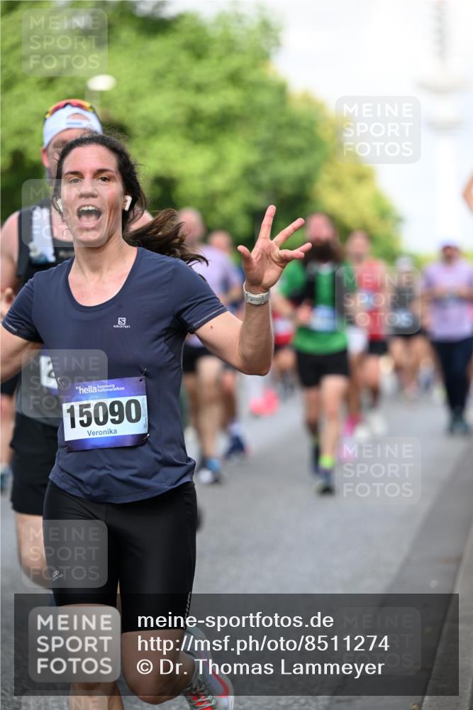 29.06.2025 - hella hamburg halbmarathon Dr. Thomas Lammeyer http://msf.ph/oto/8511274 29.06.2025 10:00:40 Kennedybrücke 1381, 1460, 1496, 1537, 1833, 1877, 2013, 2074, 2082, 2111, 2208, 2340, 2378, 2396, 2771, 2839, 2869, 2878, 2996, 3310, 3426, 3575, 3652, 4065, 4377, 4635, 4833, 4897, 4967, 5169, 5194, 5839, 6286, 6309, 6377, 6561, 6562, 7383, 7475, 8112, 8261, 8313, 8361, 8514, 8572, 8587, 8618, 8661, 8710, 8863, 8996, 9082, 9497, 9537, 9752, 9820, 9876, 9985, 10189, 10371, 10508, 10859, 11018, 11429 meine-sportfotos.de