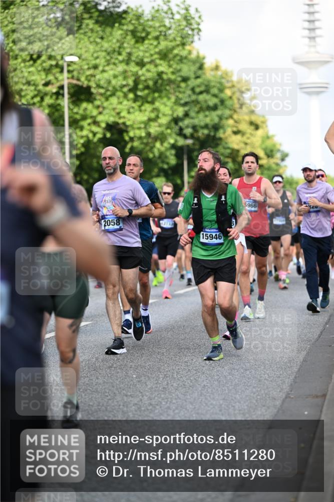 29.06.2025 - hella hamburg halbmarathon Dr. Thomas Lammeyer http://msf.ph/oto/8511280 29.06.2025 10:00:41 Kennedybrücke 1381, 1460, 1496, 1537, 1833, 1877, 2013, 2074, 2082, 2111, 2208, 2340, 2378, 2396, 2771, 2839, 2869, 2878, 2996, 3310, 3426, 3575, 3652, 4065, 4635, 4833, 4897, 4967, 5169, 5194, 5839, 6286, 6309, 6377, 6561, 6562, 7383, 7475, 8112, 8261, 8313, 8361, 8514, 8572, 8587, 8618, 8661, 8710, 8863, 8996, 9082, 9497, 9537, 9752, 9820, 9876, 9985, 10189, 10371, 10508, 10859, 11018, 11429 meine-sportfotos.de