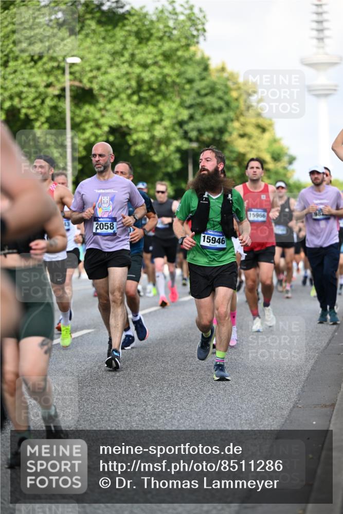 29.06.2025 - hella hamburg halbmarathon Dr. Thomas Lammeyer http://msf.ph/oto/8511286 29.06.2025 10:00:41 Kennedybrücke 1381, 1460, 1496, 1537, 1833, 1877, 2013, 2074, 2082, 2111, 2208, 2340, 2378, 2396, 2771, 2839, 2869, 2878, 2996, 3310, 3426, 3575, 3652, 4065, 4635, 4833, 4897, 4967, 5169, 5194, 5839, 6286, 6309, 6377, 6561, 6562, 7383, 7475, 8112, 8261, 8313, 8361, 8514, 8572, 8587, 8618, 8661, 8710, 8863, 8996, 9082, 9497, 9537, 9752, 9820, 9876, 9985, 10189, 10371, 10508, 10859, 11018, 11429 meine-sportfotos.de