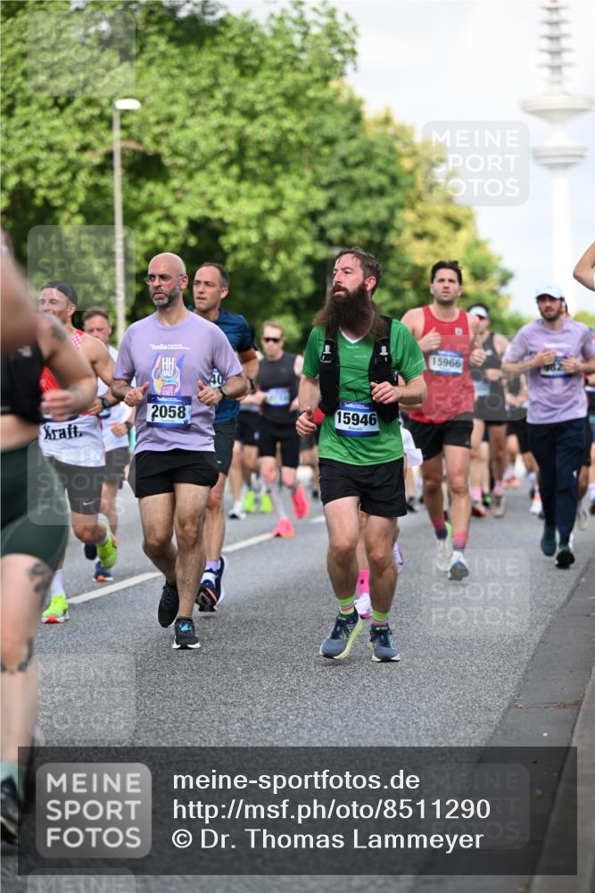29.06.2025 - hella hamburg halbmarathon Dr. Thomas Lammeyer http://msf.ph/oto/8511290 29.06.2025 10:00:41 Kennedybrücke 1381, 1460, 1496, 1537, 1833, 1877, 2013, 2074, 2082, 2111, 2208, 2340, 2378, 2396, 2771, 2839, 2869, 2878, 2996, 3310, 3426, 3575, 3652, 4065, 4635, 4833, 4897, 4967, 5169, 5194, 5839, 6286, 6309, 6377, 6561, 6562, 7383, 7475, 8112, 8261, 8313, 8361, 8514, 8572, 8587, 8618, 8661, 8710, 8863, 8996, 9082, 9497, 9537, 9752, 9820, 9876, 9985, 10189, 10371, 10508, 10859, 11018, 11429 meine-sportfotos.de