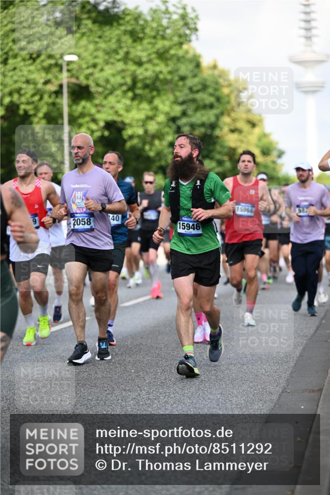 29.06.2025 - hella hamburg halbmarathon Dr. Thomas Lammeyer http://msf.ph/oto/8511292 29.06.2025 10:00:41 Kennedybrücke 1381, 1460, 1496, 1537, 1833, 1877, 2013, 2074, 2082, 2111, 2208, 2340, 2378, 2396, 2771, 2839, 2869, 2878, 2996, 3310, 3426, 3575, 3652, 4065, 4635, 4833, 4897, 4967, 5169, 5194, 5839, 6286, 6309, 6377, 6561, 6562, 7383, 7475, 8112, 8261, 8313, 8361, 8514, 8572, 8587, 8618, 8661, 8710, 8863, 8996, 9082, 9497, 9537, 9752, 9820, 9876, 9985, 10189, 10371, 10508, 10859, 11018, 11429 meine-sportfotos.de