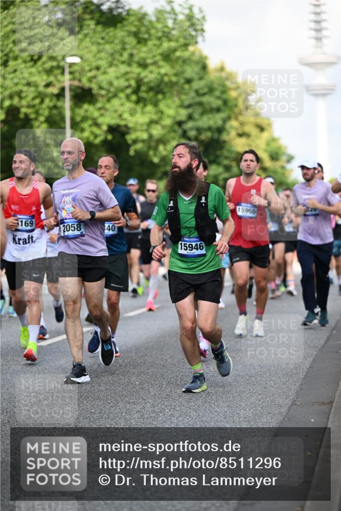 29.06.2025 - hella hamburg halbmarathon Dr. Thomas Lammeyer http://msf.ph/oto/8511296 29.06.2025 10:00:41 Kennedybrücke 1381, 1460, 1496, 1537, 1833, 1877, 2013, 2074, 2082, 2111, 2208, 2340, 2378, 2396, 2771, 2839, 2869, 2878, 2996, 3310, 3426, 3575, 3652, 4065, 4635, 4833, 4897, 4967, 5169, 5194, 5839, 6286, 6309, 6377, 6561, 6562, 7383, 7475, 8112, 8261, 8313, 8361, 8514, 8572, 8587, 8618, 8661, 8710, 8863, 8996, 9082, 9497, 9537, 9752, 9820, 9876, 9985, 10189, 10371, 10508, 10859, 11018, 11429 meine-sportfotos.de