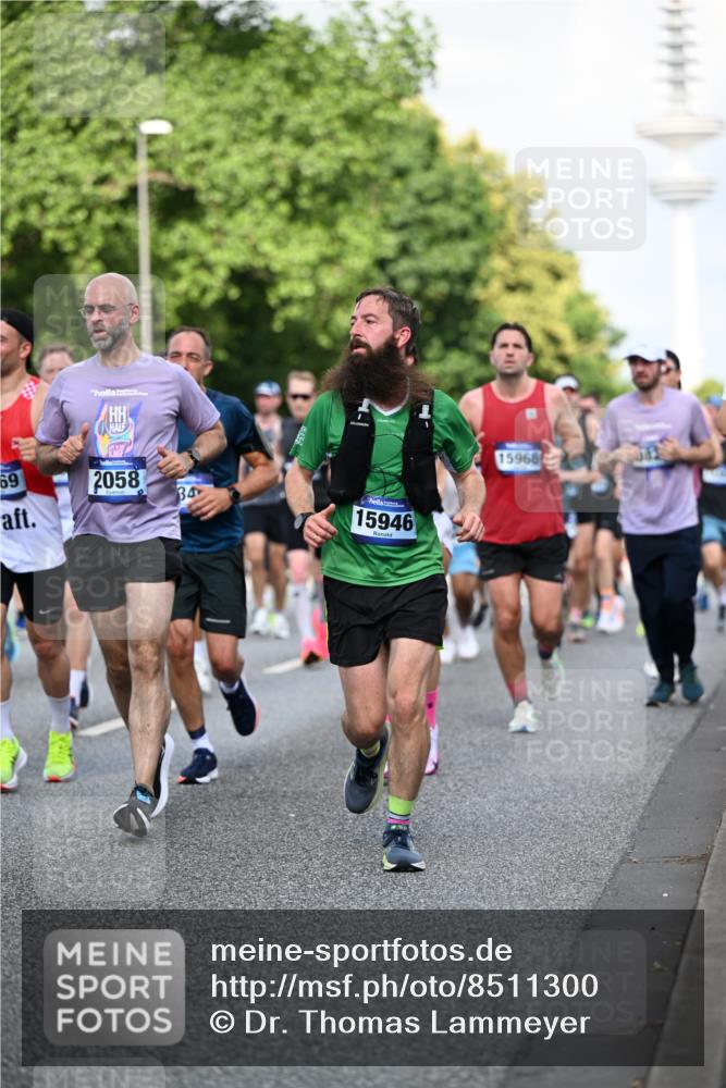 29.06.2025 - hella hamburg halbmarathon Dr. Thomas Lammeyer http://msf.ph/oto/8511300 29.06.2025 10:00:42 Kennedybrücke 1381, 1460, 1496, 1537, 1833, 1877, 2013, 2074, 2082, 2111, 2208, 2340, 2378, 2396, 2771, 2839, 2869, 2878, 2996, 3310, 3426, 3575, 3652, 3791, 4065, 4635, 4770, 4833, 4897, 4967, 5169, 5194, 5839, 6286, 6309, 6377, 6561, 6562, 7383, 7475, 8112, 8261, 8313, 8361, 8514, 8572, 8587, 8618, 8661, 8710, 8813, 8863, 8996, 9082, 9497, 9537, 9752, 9820, 9876, 9985, 10189, 10371, 10508, 10859, 11018, 11429 meine-sportfotos.de