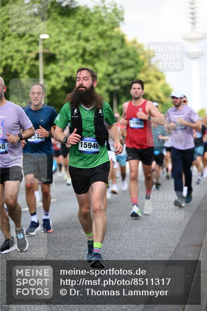 29.06.2025 - hella hamburg halbmarathon Dr. Thomas Lammeyer http://msf.ph/oto/8511317 29.06.2025 10:00:42 Kennedybrücke 1381, 1460, 1496, 1537, 1833, 1877, 2013, 2074, 2082, 2111, 2208, 2340, 2378, 2396, 2771, 2839, 2869, 2878, 2996, 3310, 3426, 3575, 3652, 3791, 4065, 4635, 4770, 4833, 4897, 4967, 5169, 5194, 5839, 6286, 6309, 6377, 6561, 6562, 7383, 7475, 8112, 8261, 8313, 8361, 8514, 8572, 8587, 8618, 8661, 8710, 8813, 8863, 8996, 9082, 9497, 9537, 9752, 9820, 9876, 9985, 10189, 10371, 10508, 10859, 11018, 11429 meine-sportfotos.de
