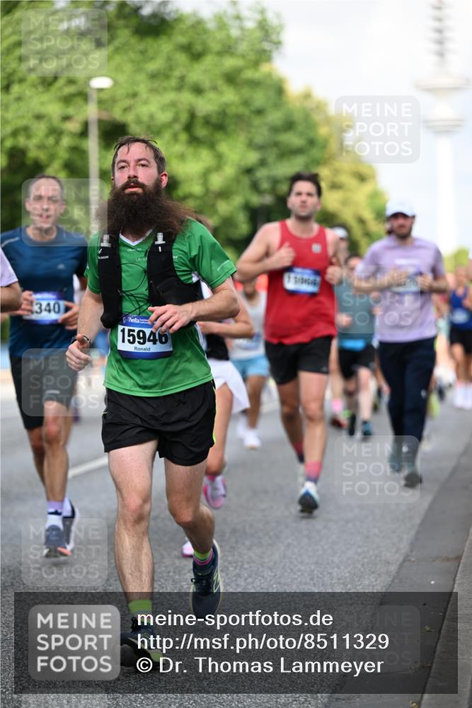29.06.2025 - hella hamburg halbmarathon Dr. Thomas Lammeyer http://msf.ph/oto/8511329 29.06.2025 10:00:43 Kennedybrücke 1381, 1460, 1496, 1537, 1833, 1877, 2013, 2074, 2082, 2111, 2208, 2340, 2378, 2396, 2771, 2839, 2869, 2878, 2996, 3310, 3426, 3575, 3652, 3791, 4635, 4770, 4833, 4897, 4967, 5169, 5194, 5839, 6286, 6309, 6377, 6561, 6562, 7383, 7475, 8112, 8261, 8313, 8361, 8514, 8572, 8587, 8618, 8661, 8710, 8813, 8863, 8996, 9082, 9497, 9752, 9820, 9876, 9985, 10189, 10371, 10508, 10859, 11018, 11429 meine-sportfotos.de