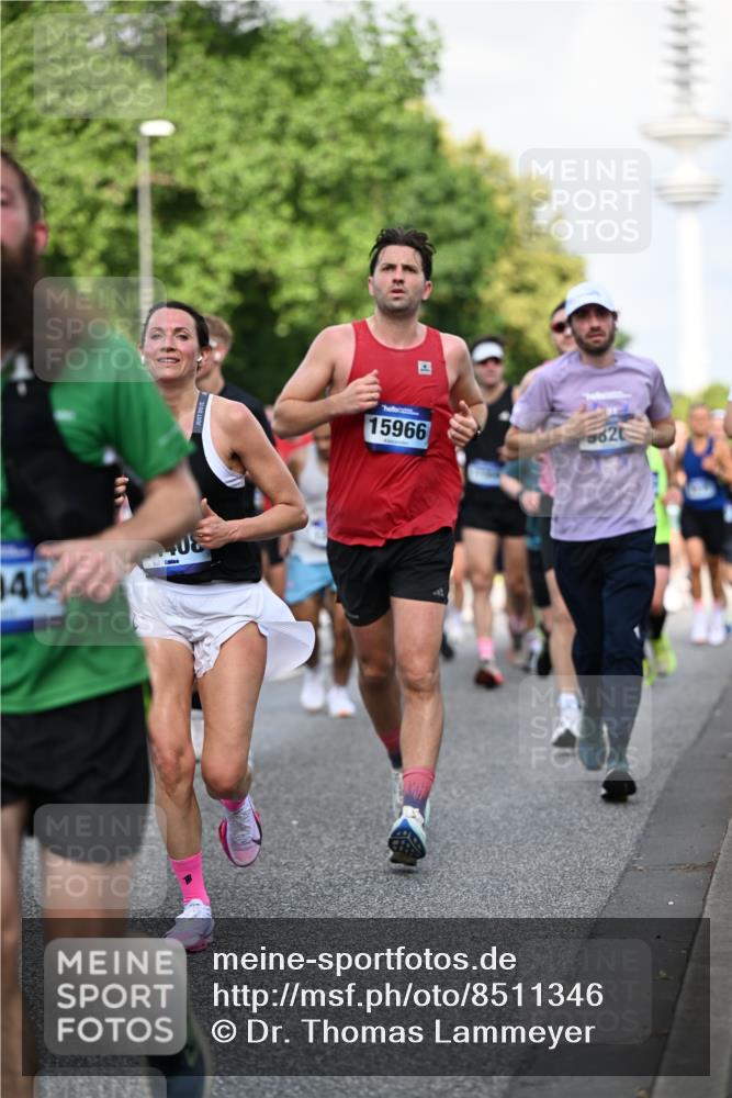 29.06.2025 - hella hamburg halbmarathon Dr. Thomas Lammeyer http://msf.ph/oto/8511346 29.06.2025 10:00:43 Kennedybrücke 1381, 1460, 1496, 1537, 1833, 1877, 2013, 2074, 2082, 2111, 2208, 2340, 2378, 2396, 2771, 2839, 2869, 2878, 2996, 3310, 3426, 3575, 3652, 3791, 4635, 4770, 4833, 4897, 4967, 5169, 5194, 5839, 6286, 6309, 6377, 6561, 6562, 7383, 7475, 8112, 8261, 8313, 8361, 8514, 8572, 8587, 8618, 8661, 8710, 8813, 8863, 8996, 9082, 9497, 9752, 9820, 9876, 9985, 10189, 10371, 10508, 10859, 11018, 11429 meine-sportfotos.de