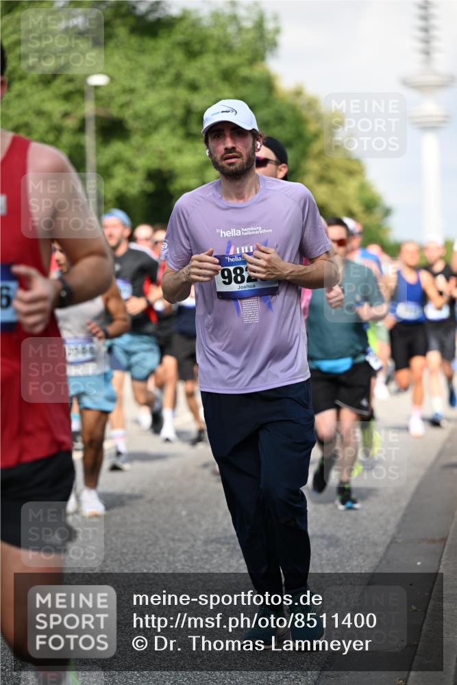 29.06.2025 - hella hamburg halbmarathon Dr. Thomas Lammeyer http://msf.ph/oto/8511400 29.06.2025 10:00:45 Kennedybrücke 1381, 1460, 1496, 1537, 1833, 2013, 2074, 2082, 2111, 2208, 2340, 2378, 2396, 2771, 2839, 2869, 2878, 2996, 3310, 3426, 3575, 3652, 3791, 4635, 4770, 4833, 4897, 4967, 5169, 5194, 5839, 6309, 6377, 6561, 6562, 7383, 7475, 8112, 8313, 8361, 8514, 8572, 8587, 8618, 8651, 8661, 8710, 8813, 8863, 8930, 8996, 9082, 9497, 9752, 9820, 9876, 9985, 10189, 10371, 10508, 10859, 11018, 11184, 11429 meine-sportfotos.de