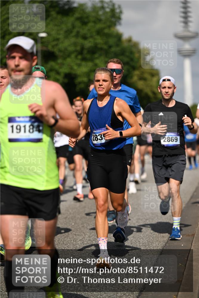 29.06.2025 - hella hamburg halbmarathon Dr. Thomas Lammeyer http://msf.ph/oto/8511472 29.06.2025 10:00:49 Kennedybrücke 1381, 1496, 1537, 1833, 2074, 2111, 2208, 2340, 2378, 2396, 2771, 2839, 2869, 2878, 3310, 3575, 3652, 3791, 4726, 4770, 4833, 4897, 5169, 5194, 5319, 5839, 6377, 6631, 7177, 8112, 8313, 8361, 8514, 8572, 8587, 8618, 8651, 8661, 8710, 8813, 8863, 8930, 8968, 8996, 9082, 9246, 9752, 9820, 9876, 9985, 10040, 10189, 10371, 10859, 11184, 11429 meine-sportfotos.de
