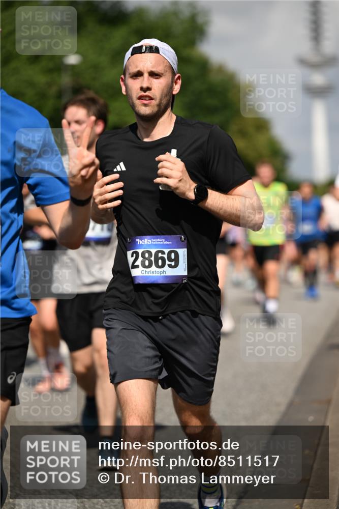 29.06.2025 - hella hamburg halbmarathon Dr. Thomas Lammeyer http://msf.ph/oto/8511517 29.06.2025 10:00:50 Kennedybrücke 1381, 1496, 1537, 1833, 2074, 2111, 2208, 2340, 2378, 2396, 2771, 2814, 2839, 2869, 2878, 3310, 3575, 3652, 3791, 4726, 4770, 4833, 4897, 5013, 5169, 5194, 5319, 5839, 6631, 7177, 8112, 8313, 8361, 8514, 8587, 8618, 8651, 8661, 8710, 8813, 8863, 8930, 8968, 8996, 9246, 9752, 9820, 9876, 9985, 10040, 10189, 10371, 10859, 11184, 11339, 11429 meine-sportfotos.de