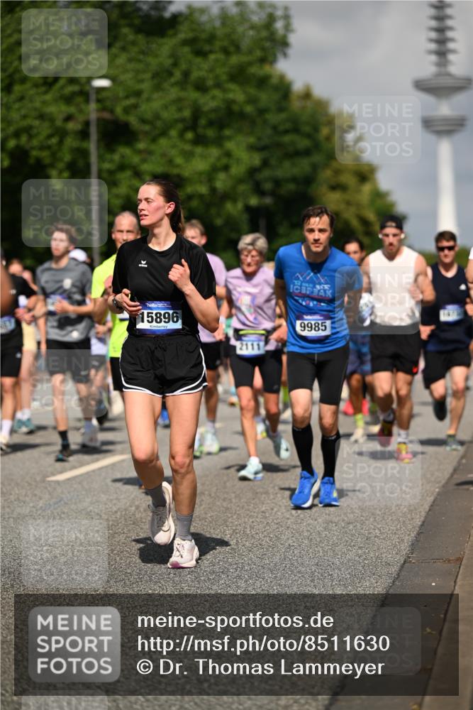 29.06.2025 - hella hamburg halbmarathon Dr. Thomas Lammeyer http://msf.ph/oto/8511630 29.06.2025 10:00:55 Kennedybrücke 1086, 1381, 1537, 1833, 2074, 2111, 2340, 2378, 2396, 2595, 2814, 2839, 2869, 2878, 3103, 3575, 3652, 3791, 4299, 4558, 4726, 4770, 4897, 5013, 5018, 5169, 5194, 5319, 5839, 6033, 6125, 6631, 7177, 7918, 8112, 8313, 8618, 8651, 8661, 8710, 8813, 8863, 8930, 8968, 9060, 9246, 9752, 9820, 9876, 9985, 10040, 10189, 10549, 10667, 10859, 10896, 11184, 11339, 11429 meine-sportfotos.de
