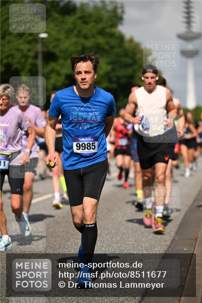 29.06.2025 - hella hamburg halbmarathon Dr. Thomas Lammeyer http://msf.ph/oto/8511677 29.06.2025 10:00:57 Kennedybrücke 1086, 1381, 1537, 1833, 2074, 2111, 2378, 2396, 2595, 2814, 2839, 2869, 2878, 3103, 3575, 3652, 3791, 4299, 4558, 4726, 4770, 4897, 5013, 5018, 5194, 5319, 5839, 6033, 6125, 6631, 7177, 7918, 8112, 8313, 8618, 8651, 8661, 8710, 8813, 8863, 8930, 8968, 9060, 9246, 9316, 9820, 9876, 9985, 10040, 10189, 10549, 10667, 10859, 10896, 11184, 11339, 11429 meine-sportfotos.de