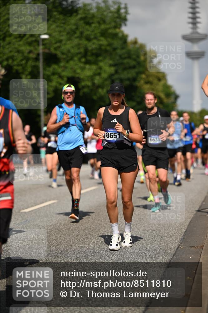 29.06.2025 - hella hamburg halbmarathon Dr. Thomas Lammeyer http://msf.ph/oto/8511810 29.06.2025 10:01:03 Kennedybrücke 1086, 1327, 1381, 1442, 1833, 2074, 2111, 2119, 2396, 2595, 2814, 2855, 3103, 3575, 3652, 3791, 4261, 4299, 4558, 4726, 4770, 4897, 5013, 5018, 5024, 5319, 5744, 6033, 6125, 6631, 6762, 6795, 7177, 7259, 7918, 8447, 8651, 8813, 8930, 8968, 9060, 9246, 9316, 9876, 9985, 10040, 10133, 10191, 10192, 10549, 10667, 10896, 11184, 11339 meine-sportfotos.de