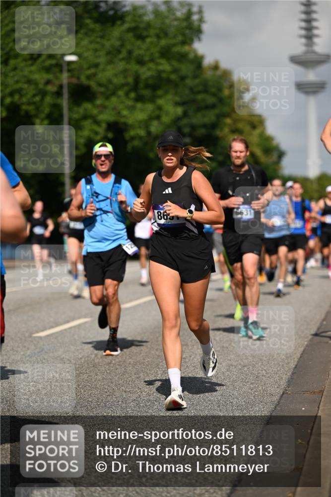 29.06.2025 - hella hamburg halbmarathon Dr. Thomas Lammeyer http://msf.ph/oto/8511813 29.06.2025 10:01:03 Kennedybrücke 1086, 1327, 1381, 1442, 1833, 2074, 2111, 2119, 2396, 2595, 2814, 2855, 3103, 3575, 3652, 3791, 4261, 4299, 4558, 4726, 4770, 4897, 5013, 5018, 5024, 5319, 5744, 6033, 6125, 6631, 6762, 6795, 7177, 7259, 7918, 8447, 8651, 8813, 8930, 8968, 9060, 9246, 9316, 9876, 9985, 10040, 10133, 10191, 10192, 10549, 10667, 10896, 11184, 11339 meine-sportfotos.de