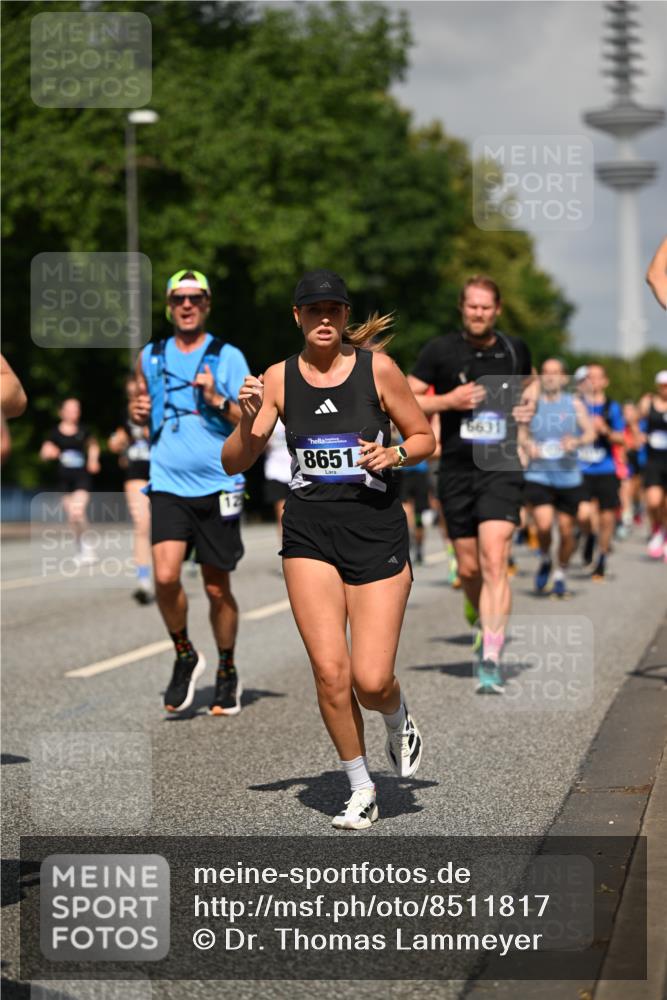 29.06.2025 - hella hamburg halbmarathon Dr. Thomas Lammeyer http://msf.ph/oto/8511817 29.06.2025 10:01:03 Kennedybrücke 1086, 1327, 1381, 1442, 1833, 2074, 2111, 2119, 2396, 2595, 2814, 2855, 3103, 3575, 3652, 3791, 4261, 4299, 4558, 4726, 4770, 4897, 5013, 5018, 5024, 5319, 5744, 6033, 6125, 6631, 6762, 6795, 7177, 7259, 7918, 8447, 8651, 8813, 8930, 8968, 9060, 9246, 9316, 9876, 9985, 10040, 10133, 10191, 10192, 10549, 10667, 10896, 11184, 11339 meine-sportfotos.de