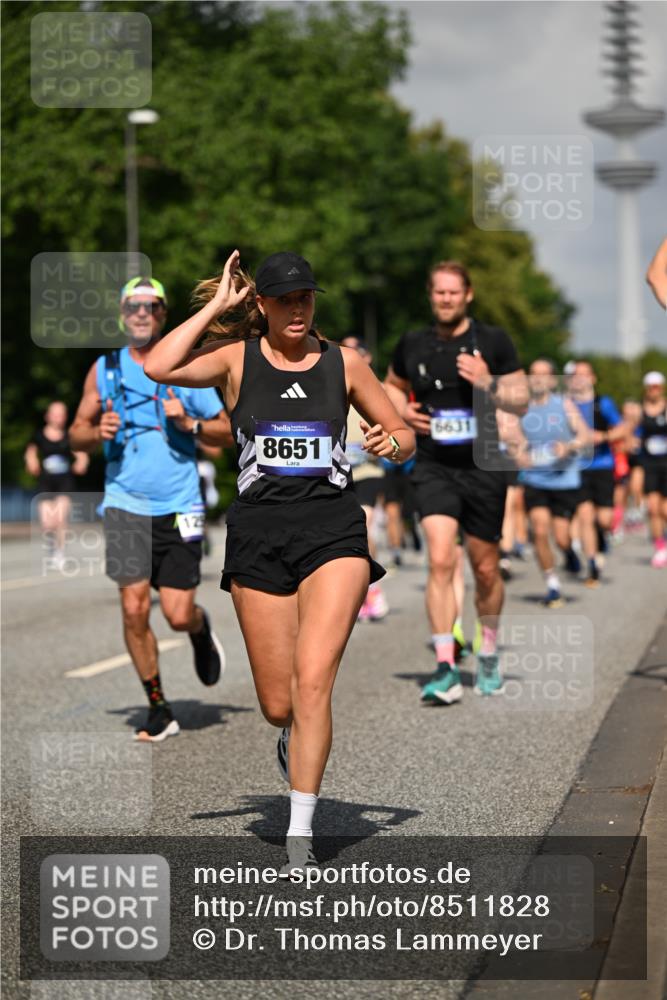 29.06.2025 - hella hamburg halbmarathon Dr. Thomas Lammeyer http://msf.ph/oto/8511828 29.06.2025 10:01:03 Kennedybrücke 1086, 1327, 1381, 1442, 1833, 2074, 2111, 2119, 2396, 2595, 2814, 2855, 3103, 3575, 3652, 3791, 4261, 4299, 4558, 4726, 4770, 4897, 5013, 5018, 5024, 5319, 5744, 6033, 6125, 6631, 6762, 6795, 7177, 7259, 7918, 8447, 8651, 8813, 8930, 8968, 9060, 9246, 9316, 9876, 9985, 10040, 10133, 10191, 10192, 10549, 10667, 10896, 11184, 11339 meine-sportfotos.de