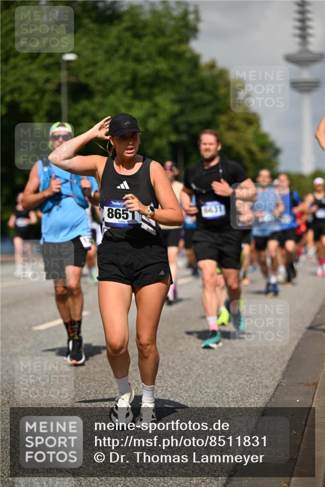 29.06.2025 - hella hamburg halbmarathon Dr. Thomas Lammeyer http://msf.ph/oto/8511831 29.06.2025 10:01:03 Kennedybrücke 1086, 1327, 1381, 1442, 1833, 2074, 2111, 2119, 2396, 2595, 2814, 2855, 3103, 3575, 3652, 3791, 4261, 4299, 4558, 4726, 4770, 4897, 5013, 5018, 5024, 5319, 5744, 6033, 6125, 6631, 6762, 6795, 7177, 7259, 7918, 8447, 8651, 8813, 8930, 8968, 9060, 9246, 9316, 9876, 9985, 10040, 10133, 10191, 10192, 10549, 10667, 10896, 11184, 11339 meine-sportfotos.de