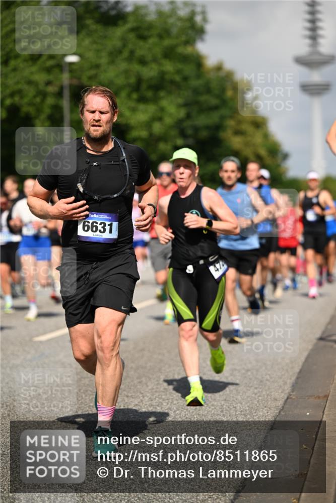 29.06.2025 - hella hamburg halbmarathon Dr. Thomas Lammeyer http://msf.ph/oto/8511865 29.06.2025 10:01:05 Kennedybrücke 1086, 1327, 1381, 1442, 1833, 2025, 2074, 2111, 2119, 2595, 2814, 2855, 3093, 3103, 3652, 3791, 4261, 4299, 4558, 4726, 4770, 4897, 5013, 5018, 5024, 5319, 5744, 6033, 6125, 6631, 6762, 6795, 6942, 7177, 7259, 7397, 7918, 8447, 8651, 8813, 8930, 8968, 9060, 9246, 9316, 9985, 10040, 10133, 10191, 10192, 10215, 10549, 10667, 10896, 11184, 11339 meine-sportfotos.de