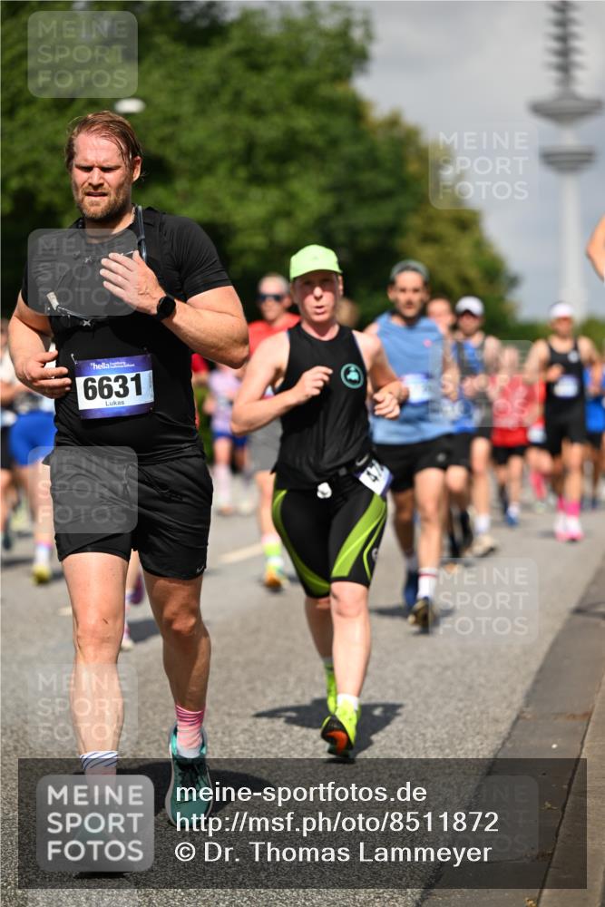 29.06.2025 - hella hamburg halbmarathon Dr. Thomas Lammeyer http://msf.ph/oto/8511872 29.06.2025 10:01:05 Kennedybrücke 1086, 1327, 1381, 1442, 1833, 2025, 2074, 2111, 2119, 2595, 2814, 2855, 3093, 3103, 3652, 3791, 4261, 4299, 4558, 4726, 4770, 4897, 5013, 5018, 5024, 5319, 5744, 6033, 6125, 6631, 6762, 6795, 6942, 7177, 7259, 7397, 7918, 8447, 8651, 8813, 8930, 8968, 9060, 9246, 9316, 9985, 10040, 10133, 10191, 10192, 10215, 10549, 10667, 10896, 11184, 11339 meine-sportfotos.de