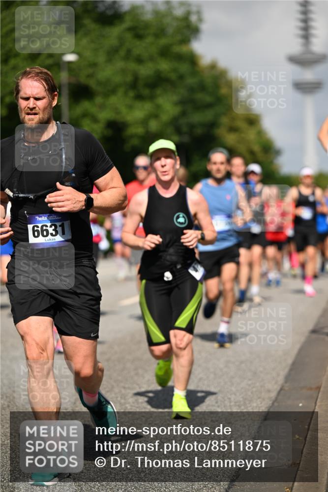 29.06.2025 - hella hamburg halbmarathon Dr. Thomas Lammeyer http://msf.ph/oto/8511875 29.06.2025 10:01:06 Kennedybrücke 1030, 1086, 1327, 1381, 1442, 2025, 2074, 2111, 2119, 2595, 2814, 2855, 3093, 3103, 3652, 3791, 4261, 4299, 4558, 4726, 4770, 4897, 5013, 5018, 5024, 5319, 5744, 6033, 6125, 6631, 6762, 6795, 6942, 7177, 7259, 7397, 7918, 7932, 8447, 8651, 8813, 8930, 8968, 9060, 9246, 9316, 9985, 10040, 10133, 10191, 10192, 10215, 10549, 10667, 10896, 11184, 11339 meine-sportfotos.de