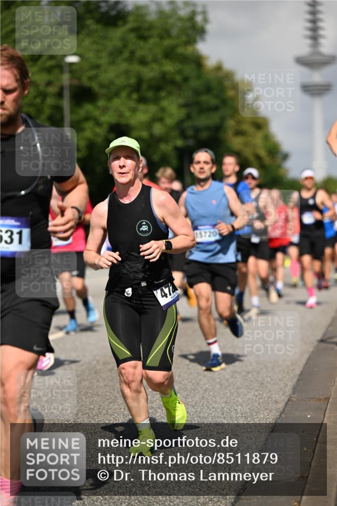 29.06.2025 - hella hamburg halbmarathon Dr. Thomas Lammeyer http://msf.ph/oto/8511879 29.06.2025 10:01:06 Kennedybrücke 1030, 1086, 1327, 1381, 1442, 2025, 2074, 2111, 2119, 2595, 2814, 2855, 3093, 3103, 3652, 3791, 4261, 4299, 4558, 4726, 4770, 4897, 5013, 5018, 5024, 5319, 5744, 6033, 6125, 6631, 6762, 6795, 6942, 7177, 7259, 7397, 7918, 7932, 8447, 8651, 8813, 8930, 8968, 9060, 9246, 9316, 9985, 10040, 10133, 10191, 10192, 10215, 10549, 10667, 10896, 11184, 11339 meine-sportfotos.de