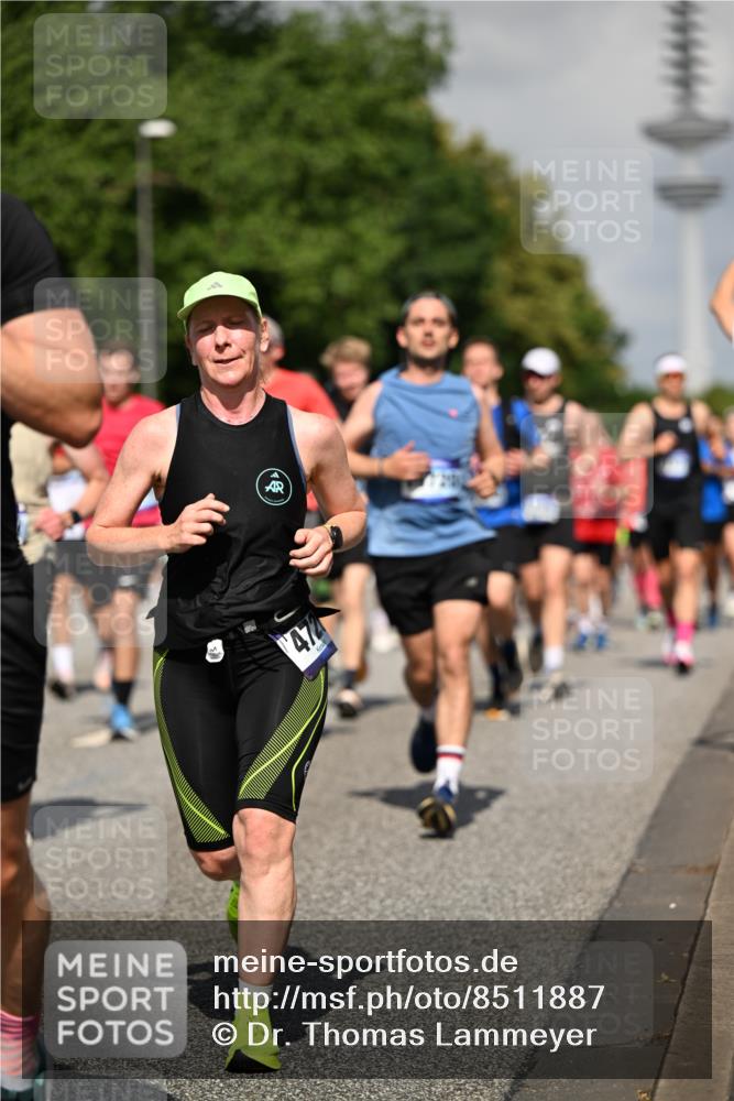 29.06.2025 - hella hamburg halbmarathon Dr. Thomas Lammeyer http://msf.ph/oto/8511887 29.06.2025 10:01:06 Kennedybrücke 1030, 1086, 1327, 1381, 1442, 2025, 2074, 2111, 2119, 2595, 2814, 2855, 3093, 3103, 3652, 3791, 4261, 4299, 4558, 4726, 4770, 4897, 5013, 5018, 5024, 5319, 5744, 6033, 6125, 6631, 6762, 6795, 6942, 7177, 7259, 7397, 7918, 7932, 8447, 8651, 8813, 8930, 8968, 9060, 9246, 9316, 9985, 10040, 10133, 10191, 10192, 10215, 10549, 10667, 10896, 11184, 11339 meine-sportfotos.de