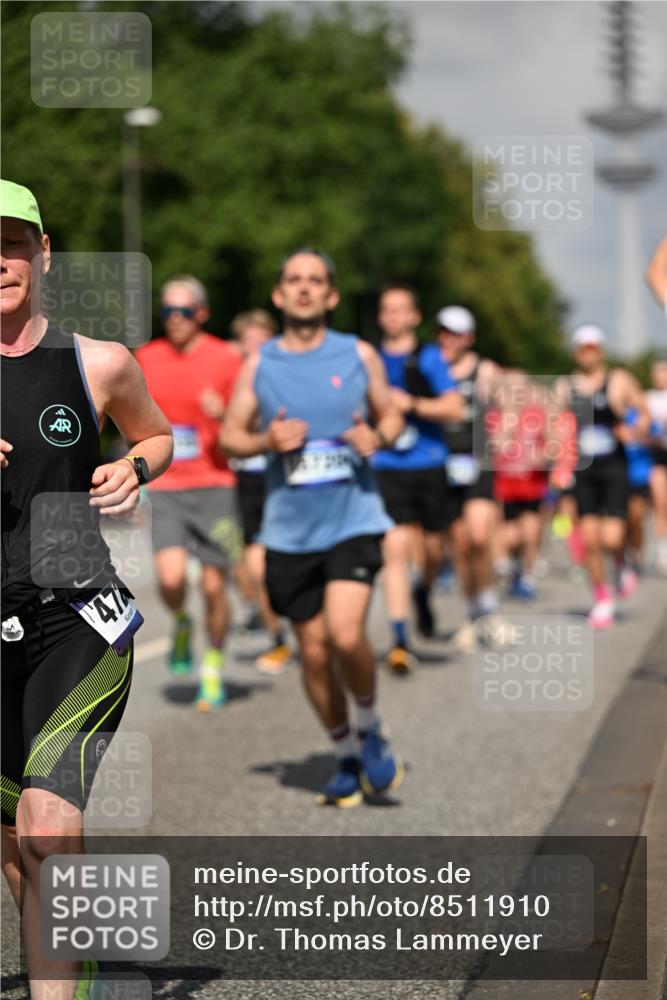 29.06.2025 - hella hamburg halbmarathon Dr. Thomas Lammeyer http://msf.ph/oto/8511910 29.06.2025 10:01:07 Kennedybrücke 1030, 1086, 1327, 1442, 2025, 2074, 2111, 2119, 2595, 2814, 2855, 3093, 3103, 3652, 3791, 4261, 4299, 4558, 4726, 4770, 4897, 5013, 5018, 5024, 5319, 5744, 6033, 6125, 6631, 6720, 6762, 6795, 6942, 7177, 7259, 7397, 7918, 7930, 7932, 8447, 8651, 8813, 8930, 8968, 9060, 9246, 9316, 9985, 10040, 10133, 10191, 10192, 10215, 10549, 10667, 10896, 11184, 11339 meine-sportfotos.de