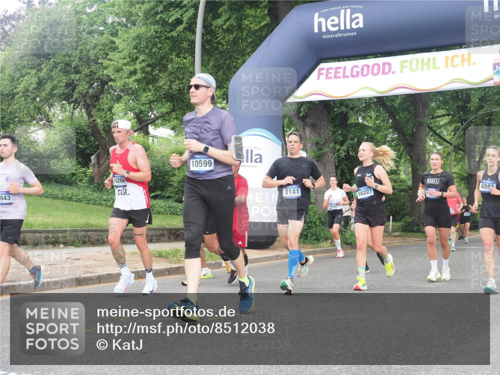 29.06.2025 - hella hamburg halbmarathon KatJ http://msf.ph/oto/8512038 29.06.2025 10:44:32 Zwischen KM18-KM19 1239, 1387, 2656, 3141, 4579, 6592 meine-sportfotos.de