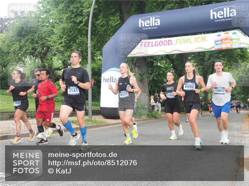 29.06.2025 - hella hamburg halbmarathon KatJ http://msf.ph/oto/8512076 29.06.2025 10:44:32 Zwischen KM18-KM19 1239, 1387, 2656, 3141, 4579, 6592 meine-sportfotos.de