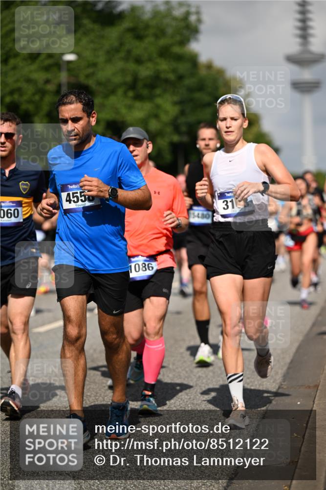 29.06.2025 - hella hamburg halbmarathon Dr. Thomas Lammeyer http://msf.ph/oto/8512122 29.06.2025 10:01:13 Kennedybrücke 1030, 1086, 1094, 1327, 1442, 2025, 2119, 2138, 2444, 2595, 2814, 2855, 3093, 3096, 3103, 3698, 4261, 4299, 4558, 4726, 5013, 5018, 5021, 5024, 5319, 5744, 5820, 5907, 6033, 6125, 6631, 6720, 6762, 6795, 6942, 7177, 7221, 7259, 7397, 7918, 7930, 7932, 8413, 8447, 8651, 8930, 8968, 9060, 9246, 9316, 9739, 9791, 9994, 10040, 10133, 10191, 10192, 10215, 10549, 10667, 10896, 11143, 11184, 11339, 11430 meine-sportfotos.de