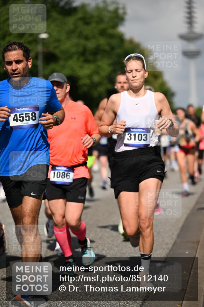 29.06.2025 - hella hamburg halbmarathon Dr. Thomas Lammeyer http://msf.ph/oto/8512140 29.06.2025 10:01:13 Kennedybrücke 1030, 1086, 1094, 1327, 1442, 2025, 2119, 2138, 2444, 2595, 2814, 2855, 3093, 3096, 3103, 3698, 4261, 4299, 4558, 4726, 5013, 5018, 5021, 5024, 5319, 5744, 5820, 5907, 6033, 6125, 6631, 6720, 6762, 6795, 6942, 7177, 7221, 7259, 7397, 7918, 7930, 7932, 8413, 8447, 8651, 8930, 8968, 9060, 9246, 9316, 9739, 9791, 9994, 10040, 10133, 10191, 10192, 10215, 10549, 10667, 10896, 11143, 11184, 11339, 11430 meine-sportfotos.de