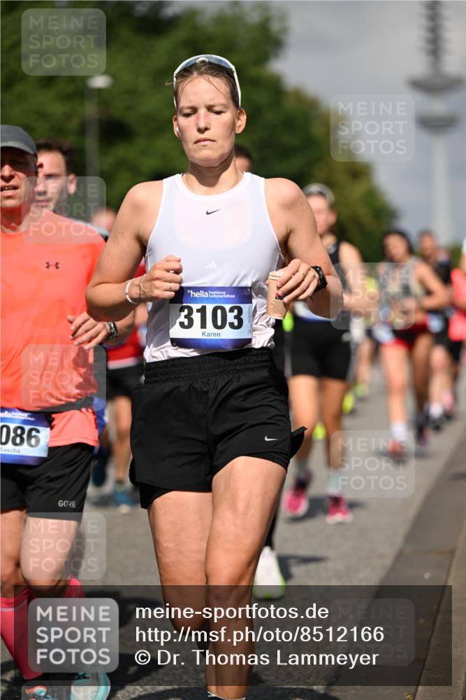 29.06.2025 - hella hamburg halbmarathon Dr. Thomas Lammeyer http://msf.ph/oto/8512166 29.06.2025 10:01:14 Kennedybrücke 1030, 1086, 1094, 1327, 1442, 2025, 2119, 2138, 2444, 2595, 2814, 2855, 3093, 3096, 3103, 3698, 4261, 4299, 4558, 4726, 5013, 5018, 5021, 5024, 5319, 5744, 5820, 5907, 6033, 6125, 6631, 6720, 6762, 6795, 6942, 7177, 7221, 7259, 7397, 7918, 7930, 7932, 8172, 8413, 8447, 8651, 8930, 8968, 9060, 9246, 9316, 9739, 9791, 9994, 10040, 10133, 10191, 10192, 10215, 10368, 10376, 10549, 10667, 10896, 11143, 11184, 11339, 11430 meine-sportfotos.de