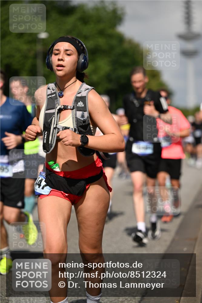 29.06.2025 - hella hamburg halbmarathon Dr. Thomas Lammeyer http://msf.ph/oto/8512324 29.06.2025 10:01:18 Kennedybrücke 1030, 1086, 1094, 1193, 1327, 1422, 1442, 2025, 2119, 2138, 2444, 2595, 2814, 2855, 3048, 3093, 3096, 3103, 3698, 3999, 4261, 4299, 4558, 4726, 5013, 5018, 5021, 5024, 5633, 5744, 5820, 5907, 6033, 6125, 6374, 6631, 6720, 6762, 6795, 6942, 7134, 7221, 7259, 7397, 7918, 7930, 7932, 8172, 8413, 8447, 8968, 9060, 9214, 9246, 9316, 9739, 9791, 9994, 10133, 10191, 10192, 10215, 10368, 10376, 10549, 10667, 10860, 10896, 11143, 11339, 11430 meine-sportfotos.de