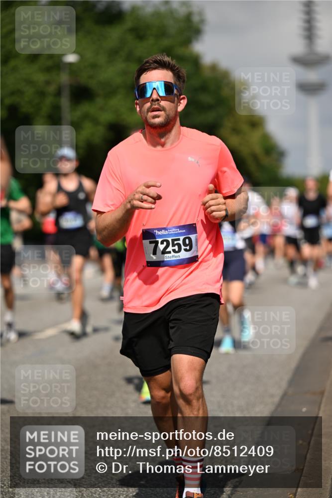 29.06.2025 - hella hamburg halbmarathon Dr. Thomas Lammeyer http://msf.ph/oto/8512409 29.06.2025 10:01:20 Kennedybrücke 1030, 1086, 1094, 1193, 1327, 1422, 1442, 2025, 2119, 2138, 2252, 2444, 2595, 2814, 2855, 2946, 3048, 3058, 3093, 3096, 3103, 3698, 3999, 4261, 4299, 4558, 5013, 5018, 5021, 5024, 5032, 5633, 5744, 5820, 5907, 6033, 6125, 6374, 6720, 6762, 6795, 6942, 7134, 7221, 7259, 7397, 7742, 7918, 7930, 7932, 8172, 8413, 8447, 9060, 9214, 9316, 9739, 9791, 9994, 10133, 10191, 10192, 10215, 10368, 10376, 10549, 10667, 10860, 10896, 11143, 11339, 11430 meine-sportfotos.de