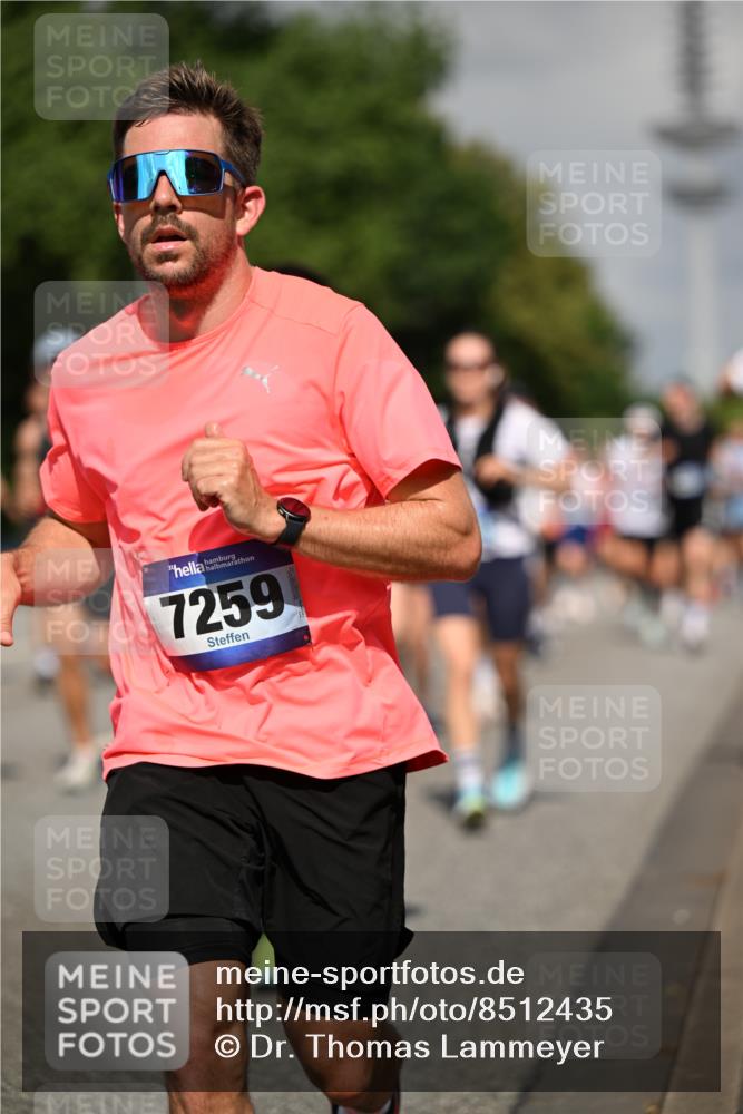 29.06.2025 - hella hamburg halbmarathon Dr. Thomas Lammeyer http://msf.ph/oto/8512435 29.06.2025 10:01:21 Kennedybrücke 1030, 1086, 1094, 1193, 1320, 1327, 1422, 1442, 2025, 2119, 2138, 2252, 2444, 2595, 2855, 2946, 3048, 3058, 3093, 3096, 3103, 3698, 3999, 4261, 4299, 4558, 5018, 5021, 5024, 5032, 5633, 5744, 5820, 5907, 6033, 6125, 6374, 6720, 6762, 6795, 6942, 7134, 7221, 7259, 7397, 7742, 7918, 7930, 7932, 8172, 8413, 8447, 8973, 9060, 9214, 9227, 9316, 9739, 9791, 9994, 10133, 10191, 10192, 10215, 10368, 10376, 10549, 10667, 10860, 10896, 11143, 11430 meine-sportfotos.de