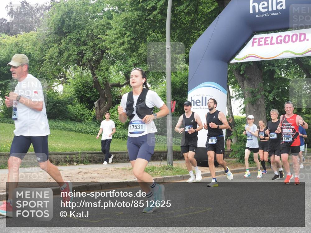 29.06.2025 - hella hamburg halbmarathon KatJ http://msf.ph/oto/8512625 29.06.2025 10:44:55 Zwischen KM18-KM19 2282, 2806, 2840, 2907, 5341, 6104, 6595, 7856 meine-sportfotos.de