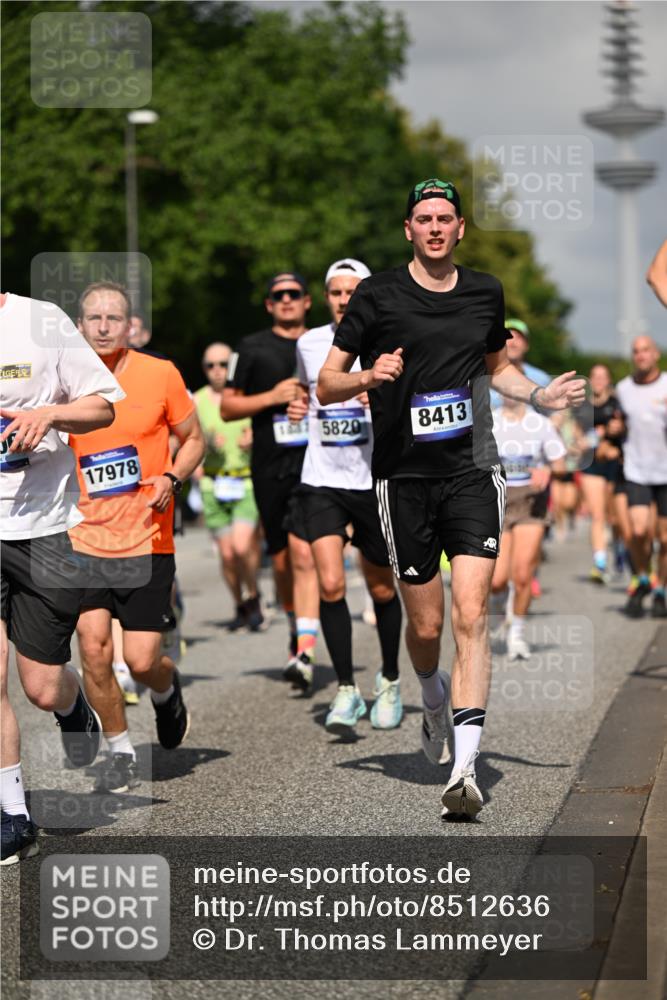 29.06.2025 - hella hamburg halbmarathon Dr. Thomas Lammeyer http://msf.ph/oto/8512636 29.06.2025 10:01:26 Kennedybrücke 1030, 1094, 1193, 1320, 1321, 1327, 1422, 1442, 2025, 2119, 2138, 2252, 2444, 2855, 2946, 3048, 3058, 3093, 3096, 3698, 3999, 4261, 4379, 5021, 5024, 5032, 5633, 5744, 5820, 5907, 6374, 6569, 6720, 6762, 6776, 6795, 6942, 7134, 7221, 7259, 7397, 7742, 7930, 7932, 7952, 7973, 8172, 8413, 8447, 8973, 9214, 9227, 9316, 9739, 9791, 9994, 10133, 10191, 10192, 10215, 10368, 10376, 10860, 11143, 11430 meine-sportfotos.de