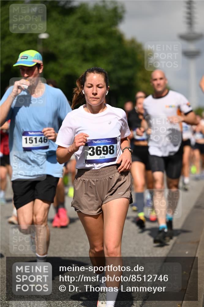 29.06.2025 - hella hamburg halbmarathon Dr. Thomas Lammeyer http://msf.ph/oto/8512746 29.06.2025 10:01:30 Kennedybrücke 1030, 1094, 1193, 1320, 1321, 1327, 1422, 2025, 2119, 2138, 2252, 2444, 2855, 2946, 3048, 3058, 3093, 3096, 3698, 3999, 4261, 4379, 5021, 5032, 5633, 5820, 5907, 6374, 6569, 6628, 6720, 6776, 6942, 7134, 7221, 7259, 7397, 7478, 7742, 7930, 7932, 7952, 7973, 8172, 8176, 8413, 8973, 9214, 9227, 9739, 9791, 9994, 10133, 10191, 10192, 10215, 10368, 10376, 10860, 11143, 11430 meine-sportfotos.de