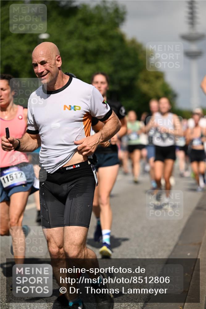 29.06.2025 - hella hamburg halbmarathon Dr. Thomas Lammeyer http://msf.ph/oto/8512806 29.06.2025 10:01:32 Kennedybrücke 1030, 1094, 1193, 1320, 1321, 1335, 1422, 1870, 2025, 2138, 2252, 2397, 2444, 2855, 2946, 3048, 3058, 3093, 3096, 3698, 3999, 4379, 5021, 5032, 5633, 5820, 5907, 6374, 6569, 6628, 6720, 6776, 6942, 7134, 7221, 7259, 7397, 7478, 7594, 7742, 7930, 7932, 7952, 7973, 8172, 8176, 8413, 8689, 8973, 9214, 9227, 9739, 9791, 9994, 10133, 10191, 10192, 10215, 10368, 10376, 10860, 11143, 11430 meine-sportfotos.de