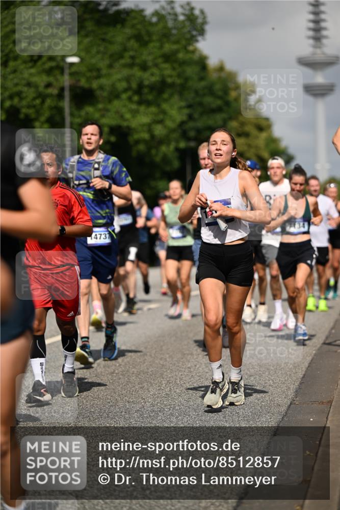29.06.2025 - hella hamburg halbmarathon Dr. Thomas Lammeyer http://msf.ph/oto/8512857 29.06.2025 10:01:34 Kennedybrücke 1030, 1094, 1193, 1258, 1320, 1321, 1335, 1422, 1870, 2025, 2138, 2252, 2397, 2444, 2946, 3048, 3058, 3093, 3096, 3698, 3999, 4379, 4986, 5021, 5032, 5633, 5820, 5907, 6374, 6569, 6628, 6720, 6776, 6942, 7134, 7221, 7397, 7478, 7594, 7646, 7724, 7742, 7930, 7932, 7952, 7973, 8172, 8176, 8413, 8689, 8973, 9214, 9227, 9739, 9791, 9994, 10215, 10368, 10376, 10860, 11143, 11430 meine-sportfotos.de