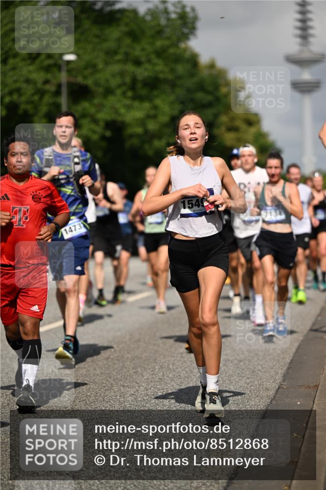 29.06.2025 - hella hamburg halbmarathon Dr. Thomas Lammeyer http://msf.ph/oto/8512868 29.06.2025 10:01:34 Kennedybrücke 1030, 1094, 1193, 1258, 1320, 1321, 1335, 1422, 1870, 2025, 2138, 2252, 2397, 2444, 2946, 3048, 3058, 3093, 3096, 3698, 3999, 4379, 4986, 5021, 5032, 5633, 5820, 5907, 6374, 6569, 6628, 6720, 6776, 6942, 7134, 7221, 7397, 7478, 7594, 7646, 7724, 7742, 7930, 7932, 7952, 7973, 8172, 8176, 8413, 8689, 8973, 9214, 9227, 9739, 9791, 9994, 10215, 10368, 10376, 10860, 11143, 11430 meine-sportfotos.de