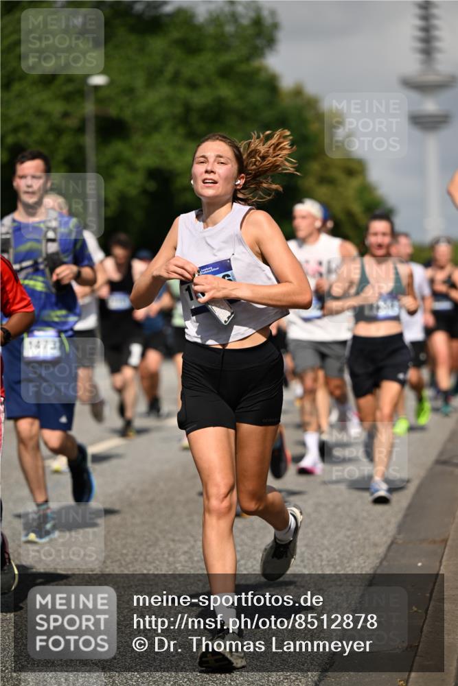 29.06.2025 - hella hamburg halbmarathon Dr. Thomas Lammeyer http://msf.ph/oto/8512878 29.06.2025 10:01:35 Kennedybrücke 1030, 1094, 1193, 1258, 1320, 1321, 1335, 1422, 1870, 2025, 2138, 2252, 2397, 2444, 2946, 3048, 3058, 3096, 3698, 3999, 4379, 4986, 5021, 5032, 5633, 5820, 5907, 6356, 6374, 6569, 6628, 6720, 6776, 6942, 7134, 7221, 7478, 7594, 7646, 7724, 7742, 7930, 7932, 7952, 7973, 8172, 8176, 8413, 8689, 8973, 9214, 9227, 9739, 9791, 9994, 10215, 10368, 10376, 10860, 11143, 11430 meine-sportfotos.de